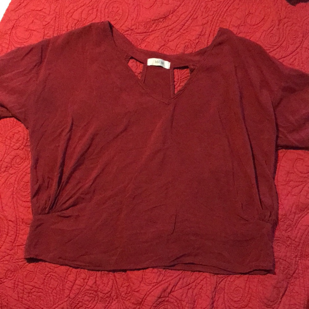 Fun red open back top - SUMMER 2019 -